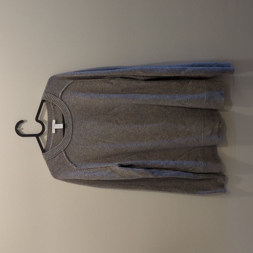 Grey sweater